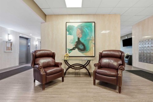 406-145 Point Drive Nw, Calgary, AB - Indoor