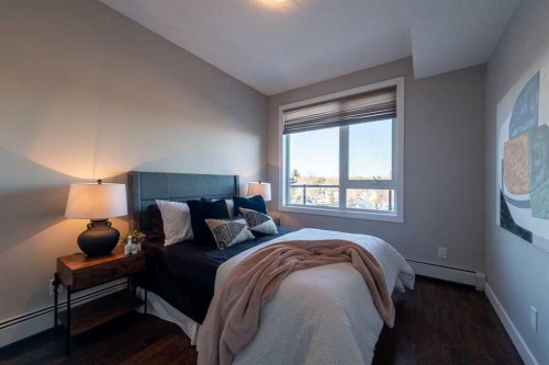 403-607 17 Avenue Nw, Calgary, AB - Indoor Photo Showing Bedroom