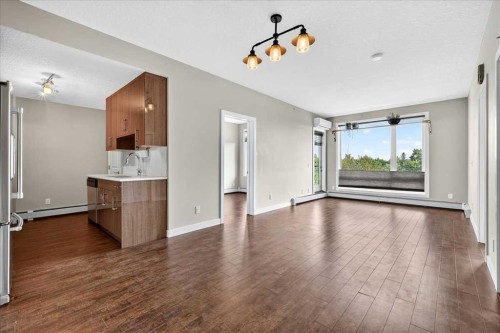 403-607 17 Avenue Nw, Calgary, AB - Indoor Photo Showing Kitchen