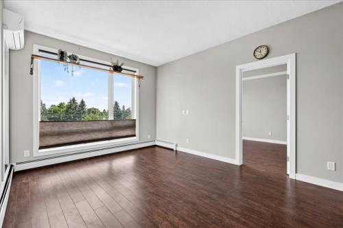 403-607 17 Avenue Nw, Calgary, AB - Indoor Photo Showing Other Room