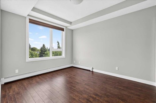 403-607 17 Avenue Nw, Calgary, AB - Indoor Photo Showing Other Room
