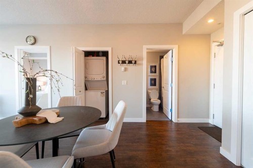 403-607 17 Avenue Nw, Calgary, AB - Indoor Photo Showing Dining Room