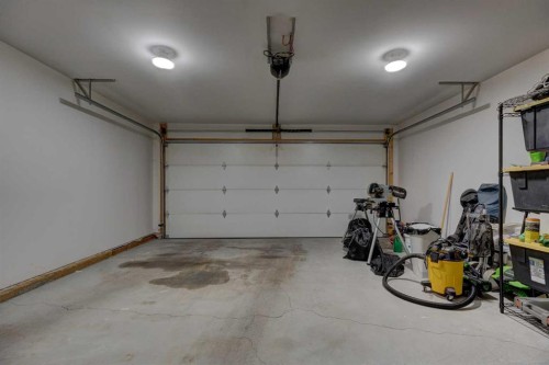 320 Whispering Way, Vulcan, AB - Indoor Photo Showing Garage
