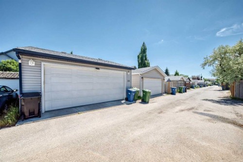 286 Prestwick Circle Se, Calgary, AB - Outdoor With Exterior