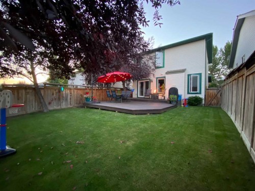 31 Mt Aberdeen Grove Se, Calgary, AB - Outdoor With Deck Patio Veranda With Backyard