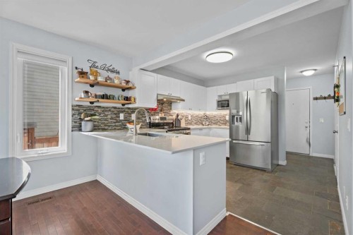31 Mt Aberdeen Grove Se, Calgary, AB - Indoor Photo Showing Kitchen With Stainless Steel Kitchen