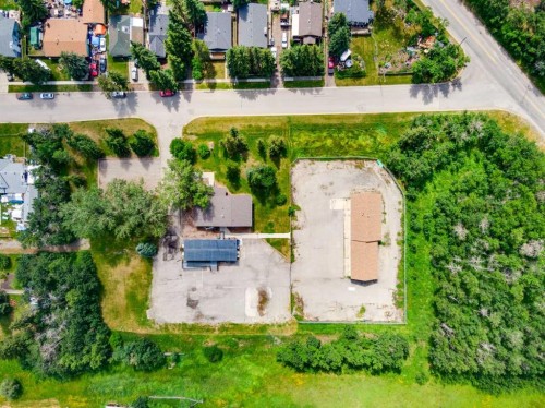 514 & 526 Windsor Avenue Nw, Diamond Valley, AB 