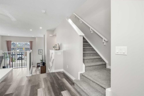 374 Magnolia Square Se, Calgary, AB - Indoor Photo Showing Other Room