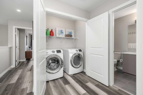 374 Magnolia Square Se, Calgary, AB - Indoor Photo Showing Laundry Room