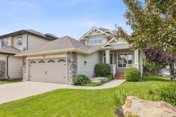 48 Rockywood Circle NW Calgary, AB T3G 5W2