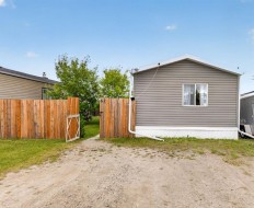 62 Highfield Close Carstairs, AB T0M 0N0