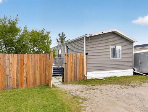 62 Highfield Close, Carstairs, AB 