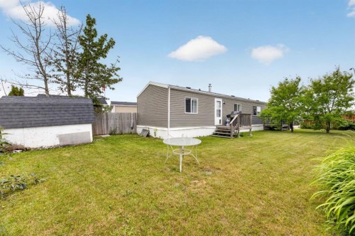 62 Highfield Close, Carstairs, AB 