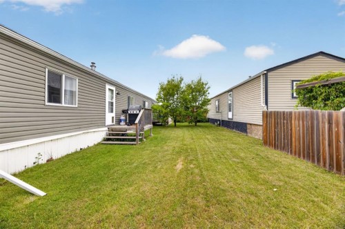62 Highfield Close, Carstairs, AB 