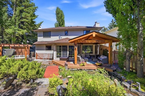 138 Shannon Hill Sw, Calgary, AB - Outdoor With Deck Patio Veranda