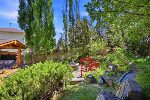 138 Shannon Hill Sw, Calgary, AB - Outdoor