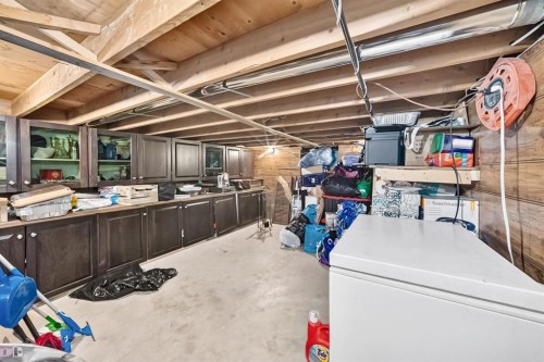 2203 65 Street Ne, Calgary, AB - Indoor