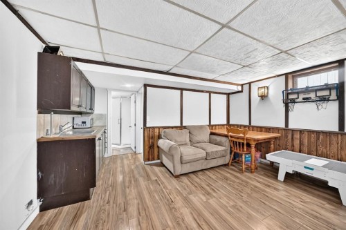 2203 65 Street Ne, Calgary, AB - Indoor
