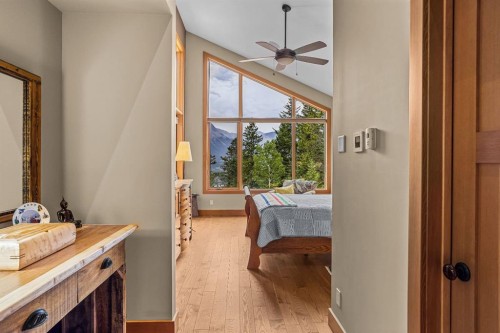 215 Benchlands Terrace, Canmore, AB - Indoor Photo Showing Other Room
