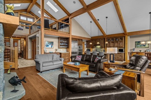 215 Benchlands Terrace, Canmore, AB - Indoor Photo Showing Living Room