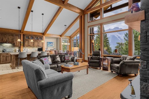 215 Benchlands Terrace, Canmore, AB - Indoor Photo Showing Living Room