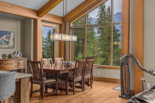 215 Benchlands Terrace, Canmore, AB - Indoor Photo Showing Dining Room