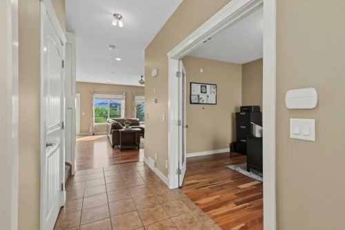 35 Hillcrest Boulevard, Strathmore, AB - Indoor Photo Showing Other Room