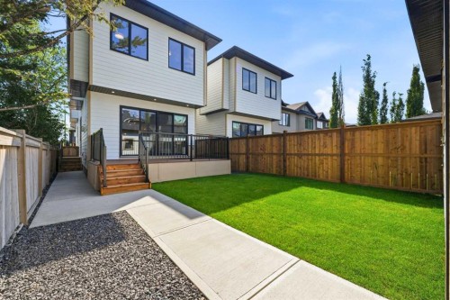 2412 1 Avenue Nw, Calgary, AB - Outdoor