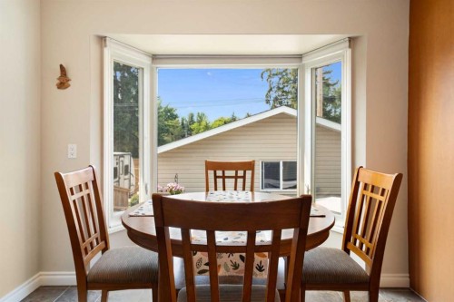15 Carmangay Crescent Nw, Calgary, AB 