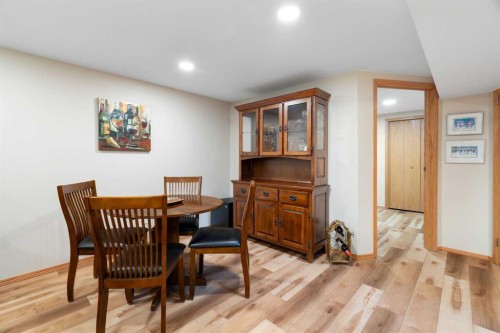 15 Carmangay Crescent Nw, Calgary, AB 