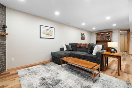 15 Carmangay Crescent Nw, Calgary, AB 