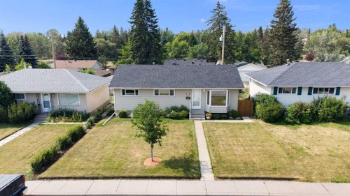 15 Carmangay Crescent Nw, Calgary, AB 
