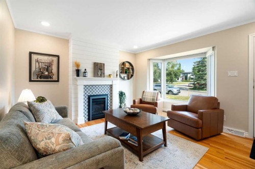 15 Carmangay Crescent Nw, Calgary, AB 