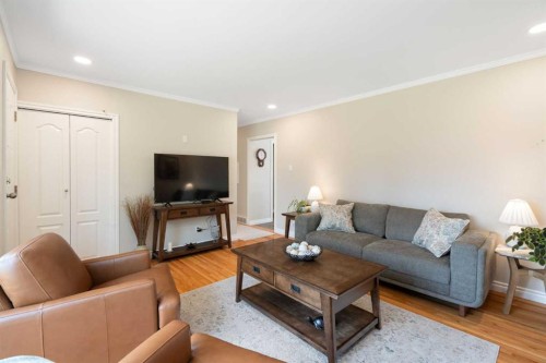 15 Carmangay Crescent Nw, Calgary, AB 