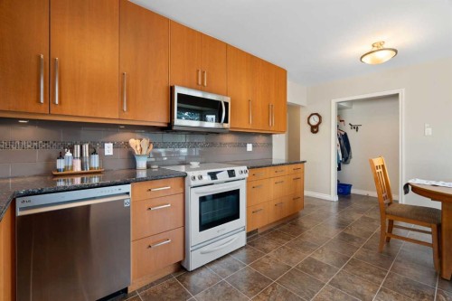 15 Carmangay Crescent Nw, Calgary, AB 