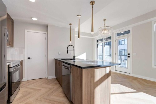 119 148 Avenue Nw, Calgary, AB - Indoor Photo Showing Kitchen With Upgraded Kitchen