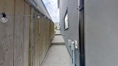 1820 37 Avenue Sw, Calgary, AB - 