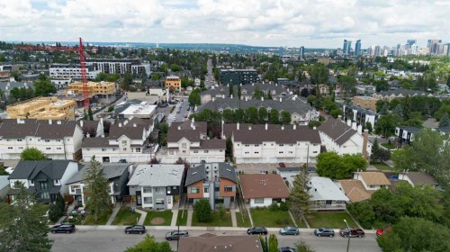 1820 37 Avenue Sw, Calgary, AB - Outdoor With View