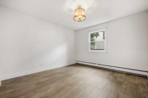 207-2010 35 Avenue Sw, Calgary, AB - Indoor Photo Showing Other Room