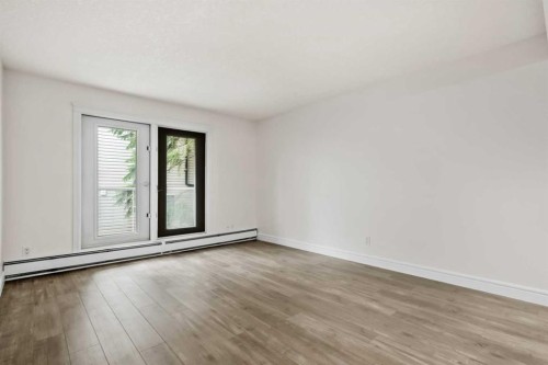 207-2010 35 Avenue Sw, Calgary, AB - Indoor Photo Showing Other Room