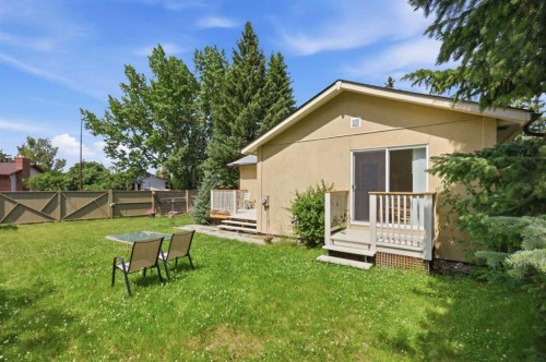 416 Brookpark Drive Sw, Calgary, AB 