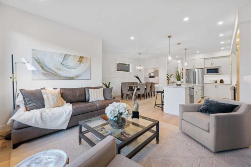 1417 41 Street Sw, Calgary, AB - Indoor Photo Showing Living Room