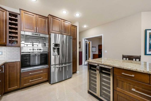 402-103 10 Avenue Nw, Calgary, AB - Indoor Photo Showing Kitchen