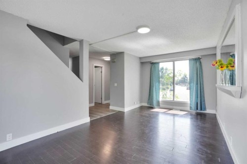 36 Falton Court Ne, Calgary, AB - Indoor Photo Showing Other Room