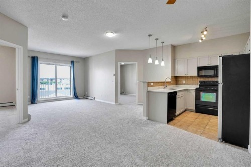 2415-1140 Taradale Drive Ne, Calgary, AB - Indoor Photo Showing Kitchen