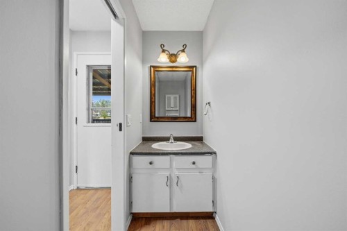 154 Midbend Place Se, Calgary, AB 