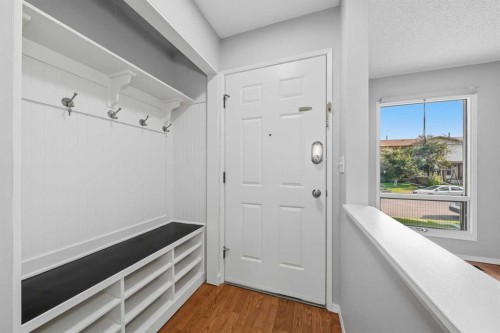 154 Midbend Place Se, Calgary, AB 