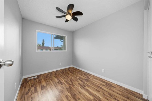 154 Midbend Place Se, Calgary, AB 