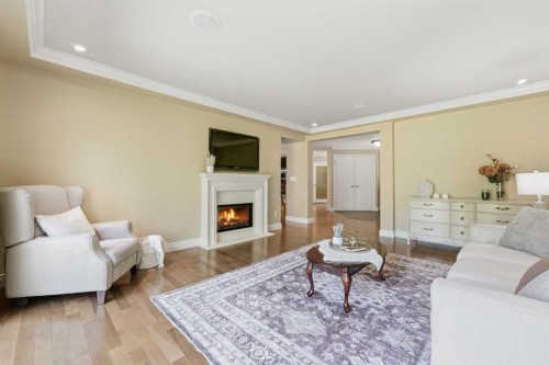 604 Willoughby Crescent Se, Calgary, AB - Indoor Photo Showing Living Room With Fireplace