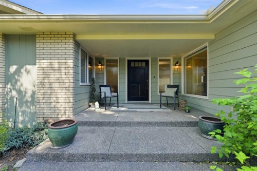 604 Willoughby Crescent Se, Calgary, AB - Outdoor With Deck Patio Veranda With Exterior